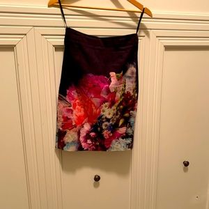 Rarely worn Ted Baker skit in size 4